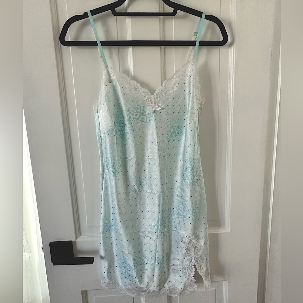 Victoria’s Secret Satin Slip / S